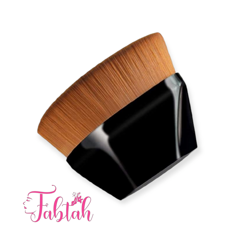 Fabtah Diamond-shaped Makeup Brush Black